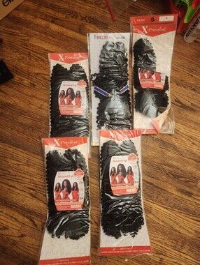 Lot of 5 Outre X-Pression Twisted Up Waterwave Fro Twist 22" & Freetress 20"